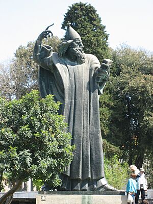 Archivo:Split Ivan Mestrovic close