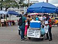 Vendedor callejero en la ciudad de Panamá