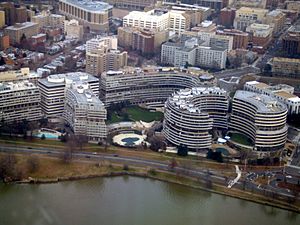 Archivo:WatergateFromAir