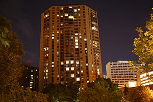 Archivo:110grantapartments