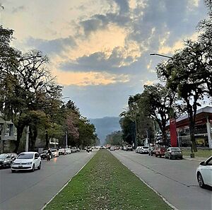 Archivo:Av aconquija tucuman