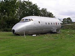 Archivo:AvroAshton-fuselage