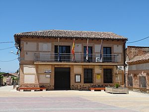 Archivo:Ayuntamiento de Matarrubia