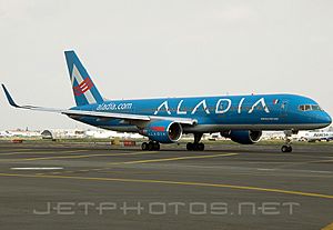 Archivo:Boeing 757-2G5, Aladia Airlines JP6381235