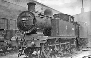 Archivo:Clapham Stewarts Lane Locomotive Depot E2 Class geograph-2983736-by-Ben-Brooksbank