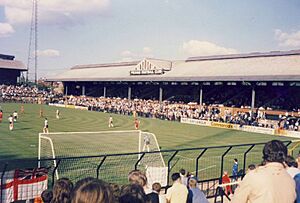 Archivo:Craven Cottage Stevenage Road Stand