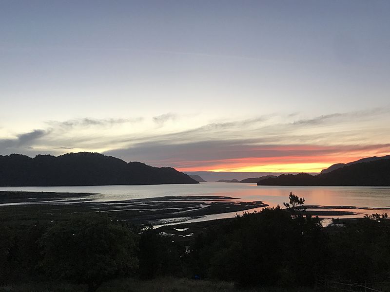 Desembocadura río cholgo hornopirén