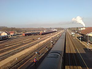Archivo:Gare de Lure