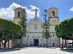 Iglesia San Andres Almoradi fachada.jpg