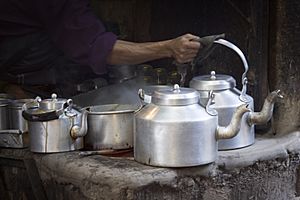 Archivo:India - Varanasi chai tea - 1420