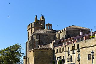 Laguardia, Pays Basque, Espagne (21649900483).jpg
