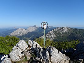 Leungane mendiaren gutunontzia (Urkiola).jpeg