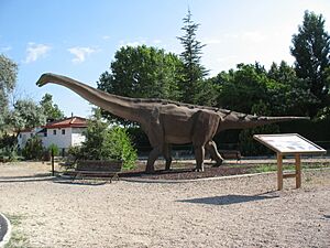 Archivo:Lohuecotitan pandafilandi model - Fuentes, Cuenca, Spain