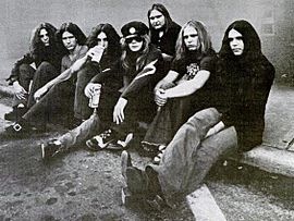 Archivo:Lynyrd Skynyrd band (1973)