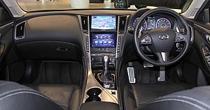 Archivo:Nissan Skyline 350GT Hybrid Type SP interior