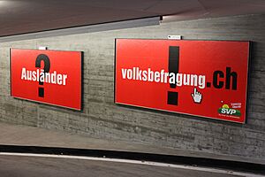 Archivo:Plakat SVP 2010 Volksbefragung Auslaender