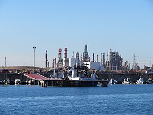 Archivo:Refinería de Castellón