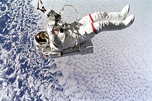 Archivo:SAFER - Simplified Aid for EVA Rescue