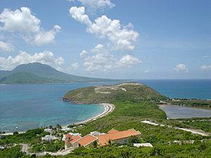 Archivo:Stkitts-view-lookingatsea