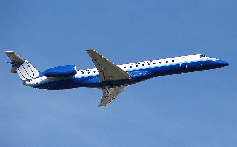 United Express ERJ-145 (463575791)
