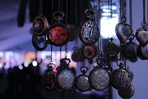 Archivo:Venta de relojes de bolsillo en Puebla, México