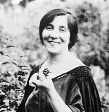 Wanda Landowska (1879-1959) portrait.jpg