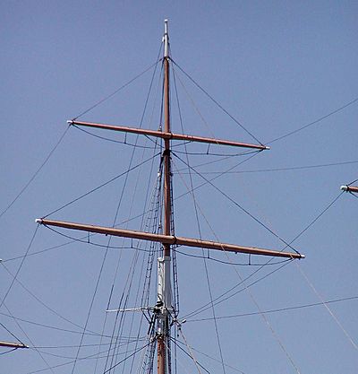 Archivo:Balclutha main topgallant mast