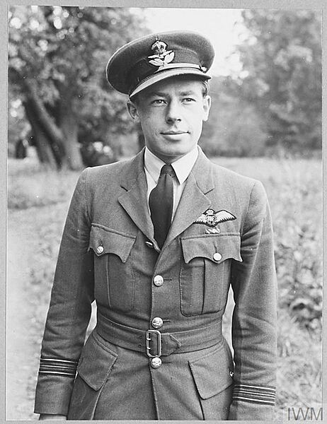 Bob Yule, 1943