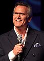 Bruce Campbell 2014 Phoenix Comicon (cropped)