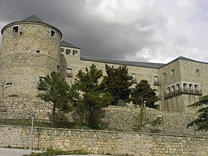 Archivo:Castillo de Magalia