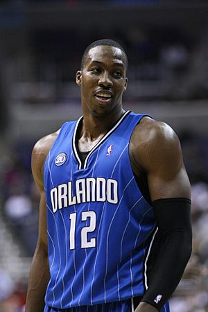 Archivo:Dwight howard 2009z