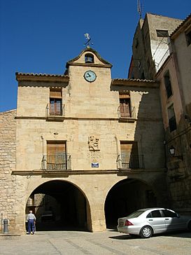 E06 Casa de la Vila i plaça Major.jpg