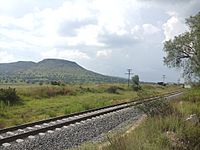 Archivo:Ferrocarril México - Laredo - panoramio
