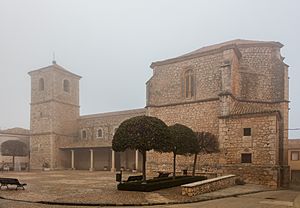 Archivo:Iglesia, Fuentenovilla, Guadalajara, España, 2018-01-04, DD 07
