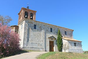 Archivo:Iglesia de San Pedro, Villariezo 01