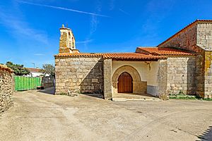 Archivo:Iglesia de Santa María Magdalena en Moronta lateral