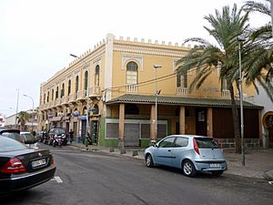 Archivo:Mezquita Central de Melilla