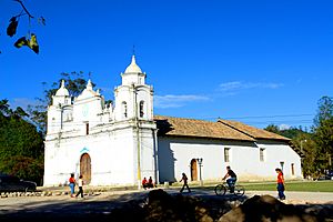Archivo:Ojojona Honduras church