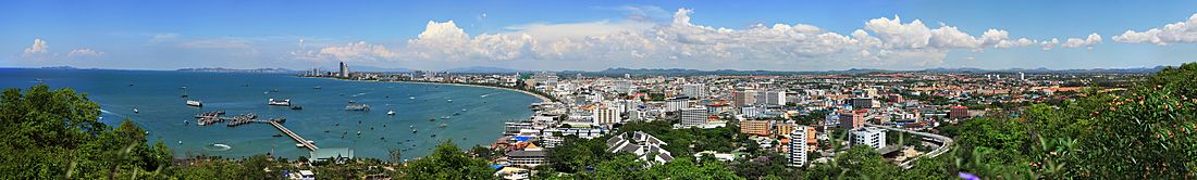 Archivo:Pattaya Bay Panorama