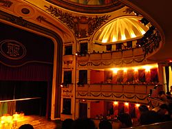 Archivo:Teatro Nacional de San Salvador, interiores