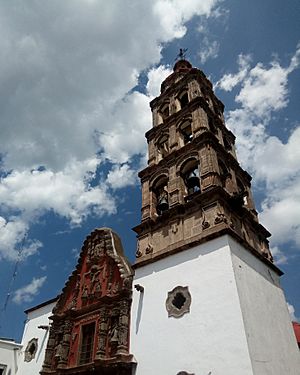 Archivo:Templo de San José, en Irapuato