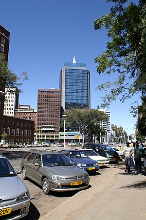 Archivo:The Avenues, Harare