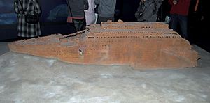 Archivo:Titanic wreck model
