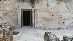 Archivo:Tomb of Nicanor (1)