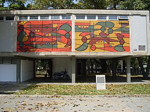 Archivo:UCV 2015-002 Oswaldo Vigas 1954, Composición estática. Composición dinámica