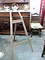 Utensilios de pintura y muebles. 03