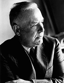 Wallace Stevens, 1948.jpg