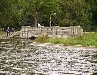 Westbourne Dam.JPG