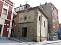 104 Capella de la Soledad, c. Soledad 2 (Cimavilla, Gijón), des del c. Artillería