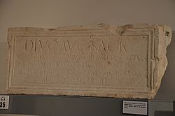 Archivo:Archaeological museum Narona, Vid, Croatia (11528093993)